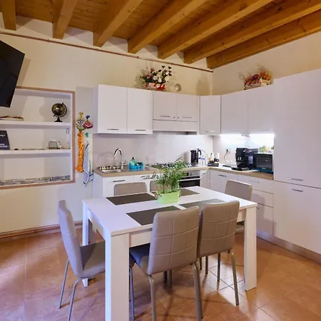 Holiday home Cav Motteno *