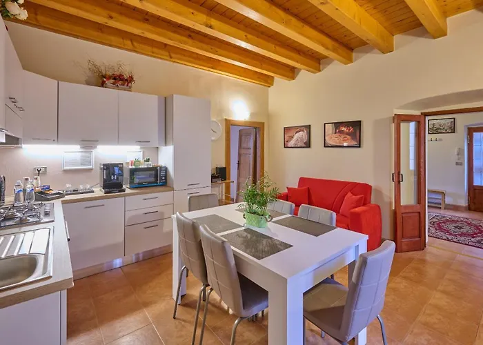 Cav Motteno Mandello del Lario